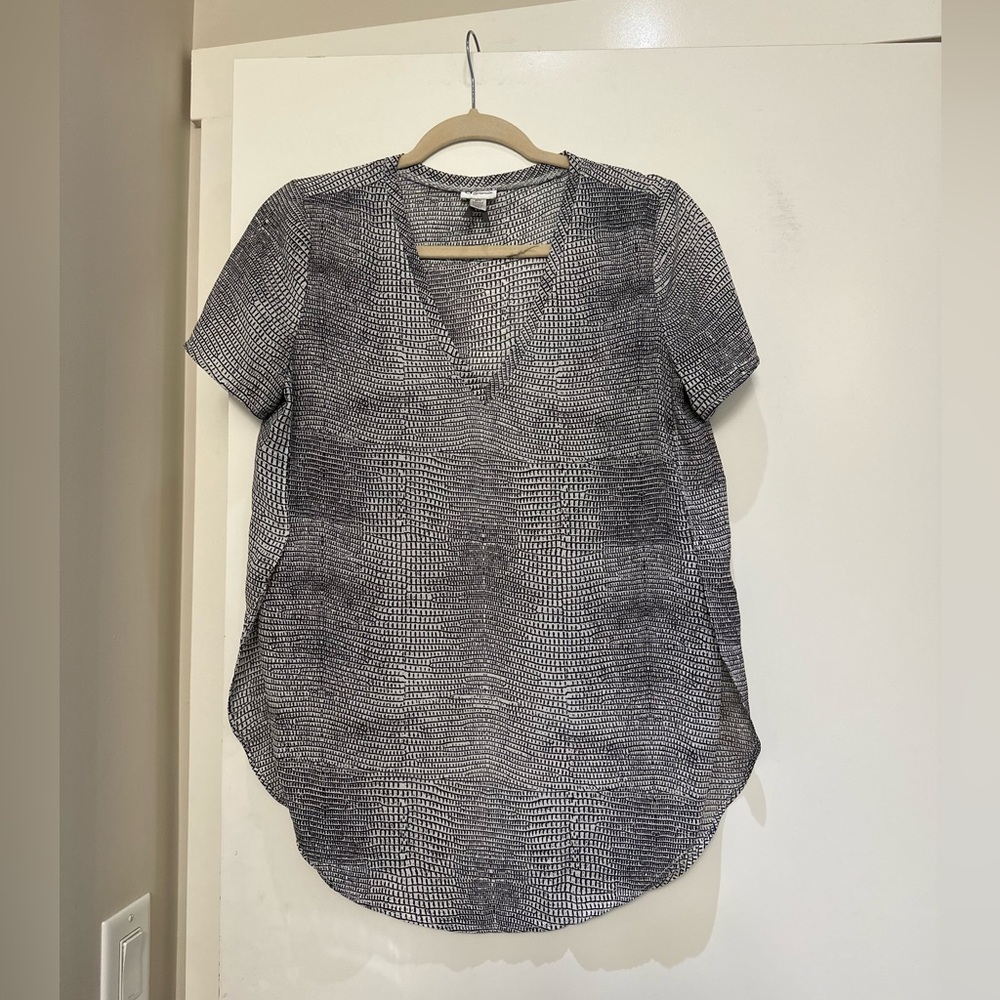 DYNAMITE | black and white print top